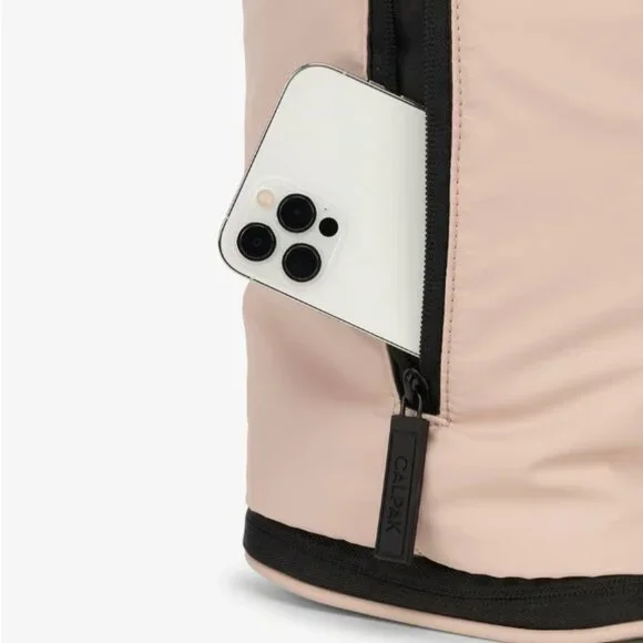 Calpak Luka expandable laptop tote in rise quartz - Picture 6 of 9